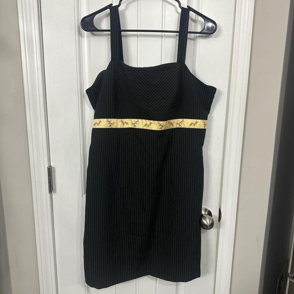 Vintage y2k black and yellow pinstripe mini dress. Floral band detail. XL